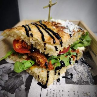 Focaccia z kurczakiem II