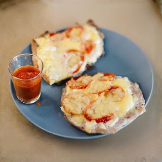 М'ясо зі свинини по-королівськи (140г)