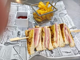 Sándwich mixto