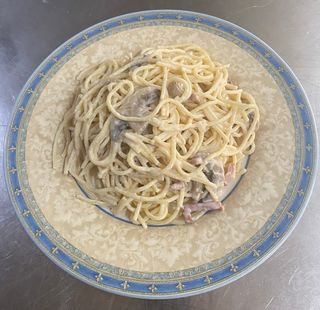 Espaguetti carbonara (ración)