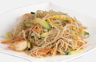 Spaghetti di riso con frutti mare