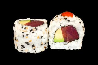 54. Uramaki spicy tuna