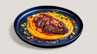 Патешко Магре с пюре от морков и домашно сладко от кайсия