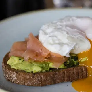 Tosta De Salmón