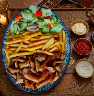 SHAWARMA WOŁOWA DANIE
