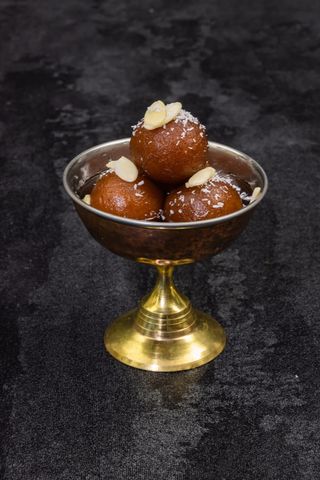1. GULAB JAMUN L