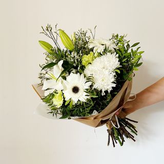 Ramo de Flor Variada "White Pearl"