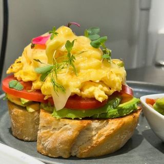 Tostada sabores matutinos