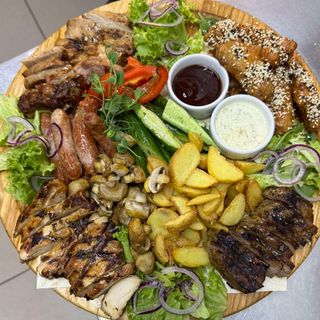 М'ясна дошка для великої компанії (1500/40/40г)