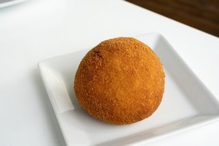 Arancino di riso bianco