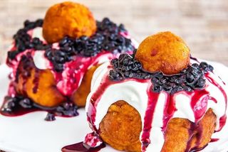 Papanași cu brânză