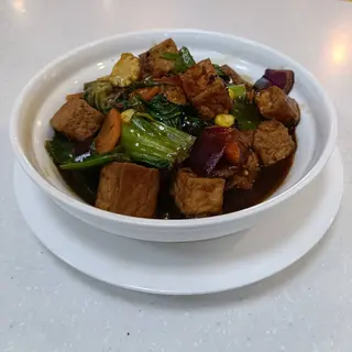 Tofu With Black Bean Sauce And Chilli Sauce