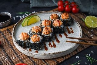 Ролл "Угорь спайси hot"