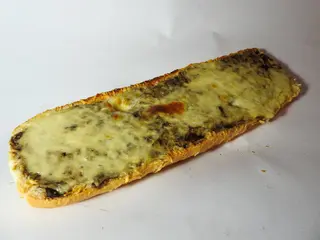 34. Zapiekanka klasyczna