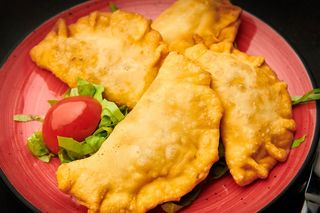 Sambusek cu carne - Plăcinte cu vită și berbecuț