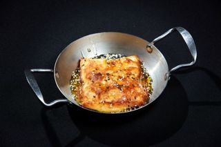 Feta in foietaj cu miere si susan