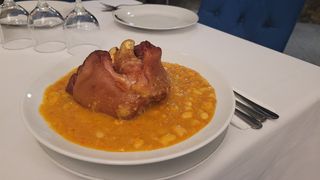 Ciloan afumat cu fasole