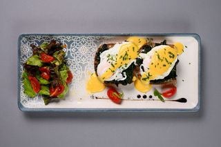 Яйца по флорентински