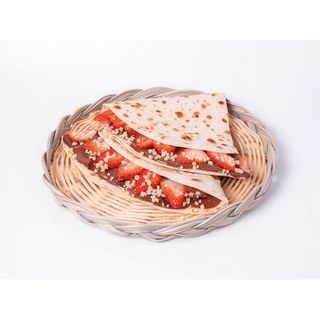 Piadina de Nutella con Cacahuetes y Fresas