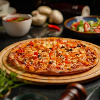 Пицца курица и грибы