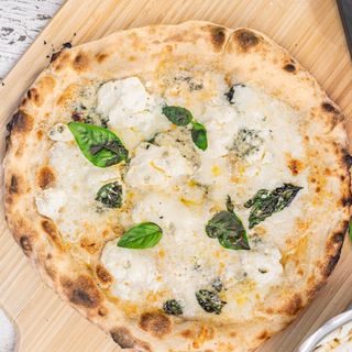 Pizza Quattro Formaggi 