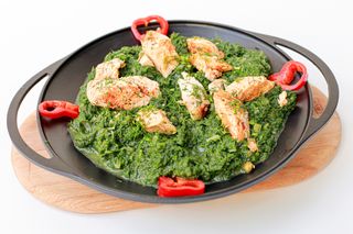 Mâncare de spanac cu piept de pui