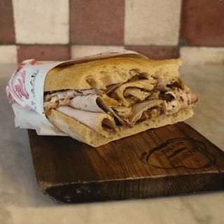 16- Superfarcita con porchetta