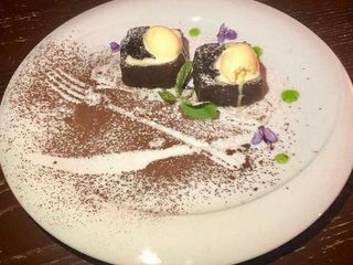 Шоколадний фондан з морозивом (100/50 г)