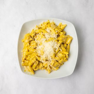 Pasta Pollo In Salsa Di Curry