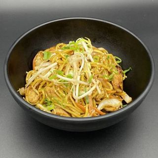 Yakisoba Pollo