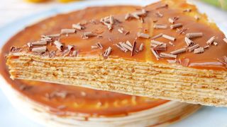 Tarta de obleas con dulce de leche (porción)