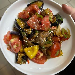 Теплый салат