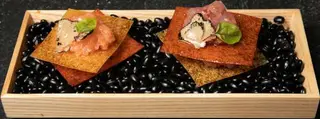 Sake & tuna chips