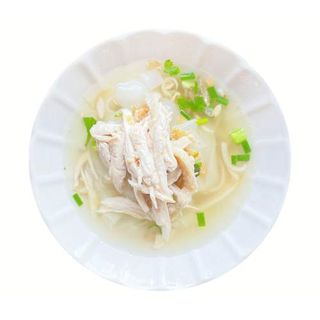 18. Sopa De Pollo Con Fideos