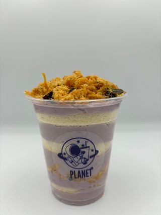 Tarta de puré de taro en vaso