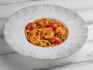 Тальятеле з креветками у соусі Біск (400g)