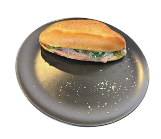 Bocadillo Al Pesto