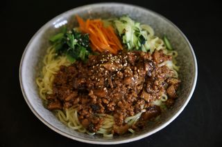 78.Tallarines Con Salsa Frita