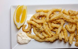 Ración De Rabas De Calamar A La Andaluza