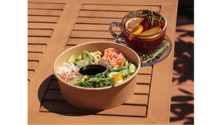 Zestaw bowl z łososiem + herbata rozgrzewająca