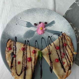 Clatite cu crema de ciocolata G