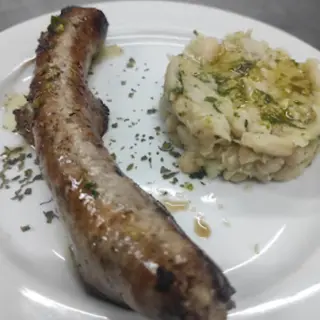 Botifarra amb guarnició / Butifarra con guarnición 
