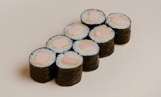 Hosomaki tuńczyk w tempurze - 8 szt -