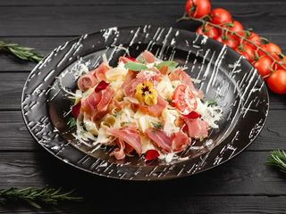 Паста з прошутто та руколою (310г)