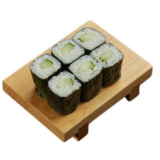 28. Maki Pepino Con Queso