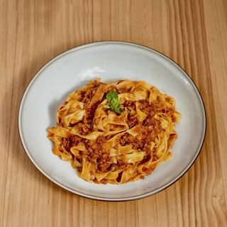 Tagliatelle A La Bolognesa