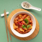 Курка в гостро-солодкому соусі