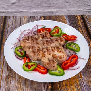 Пилешка пържола от бут (200г)