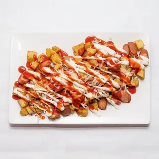 SALCHIPAPA CON QUESO