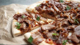 Pizza turko (30 cm.)